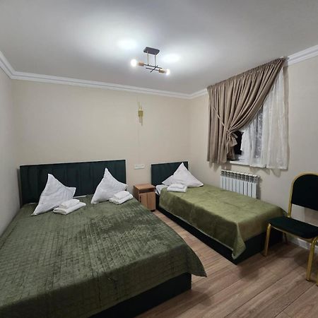 Golden Time Hotel Almaty Exterior foto